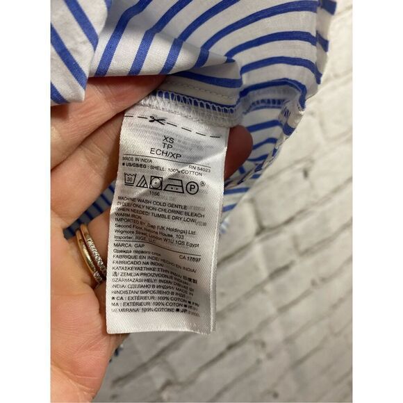 Gap woman’s top size XS - Picture 5 of 7
